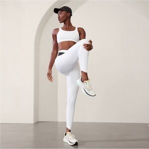Athleta Pacesetter Ultra High Rise 7/8 Legging NWT Medium White